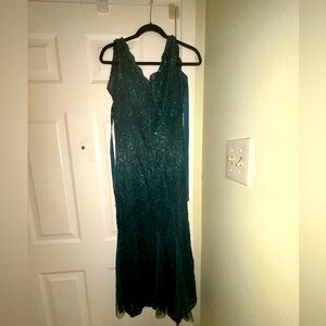 Emerald green prom dress